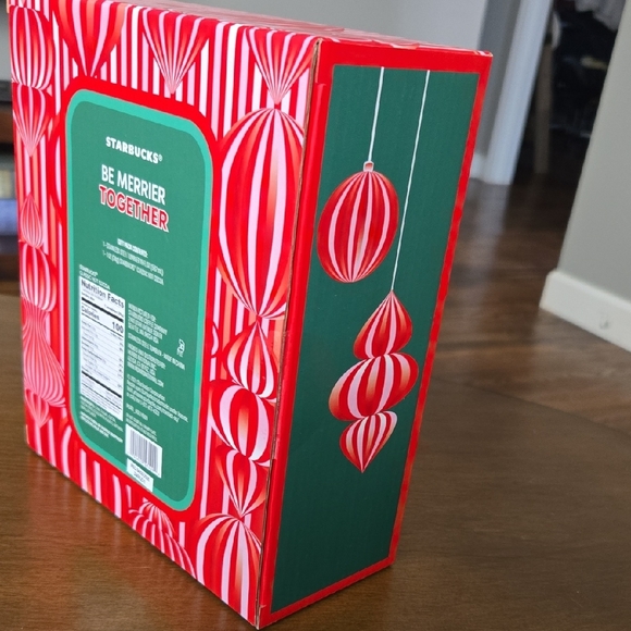 Starbucks Red Tumbler and Hot Cocoa Gift Set - Picture 4 of 11